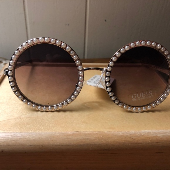 New GUESS GF0336 Gold//Brown Faux Pearl Womens Sunglasses $75.00